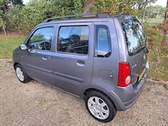 Opel Agila - 1.2-16V Essentia