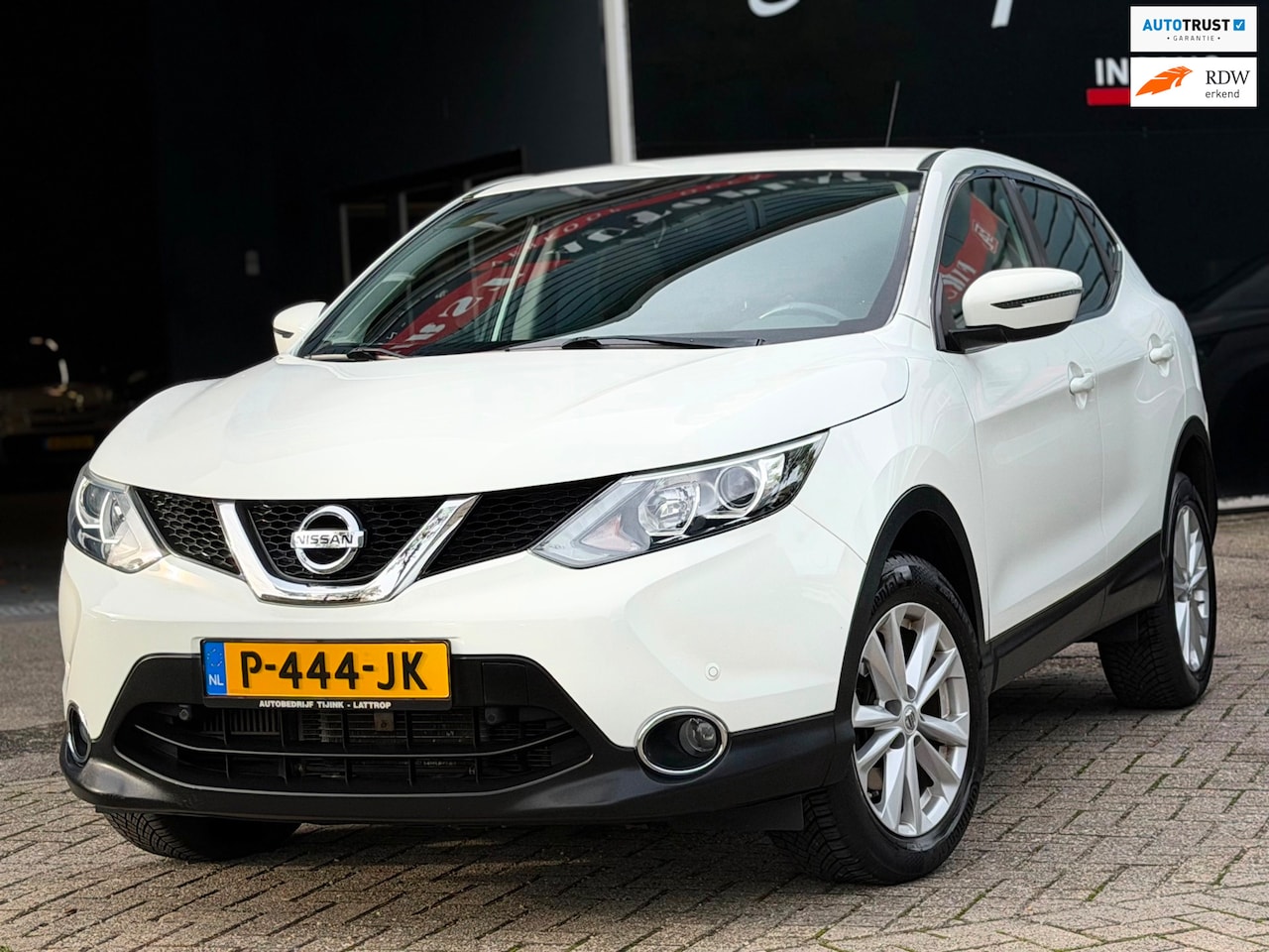 Nissan Qashqai - 1.2 Business Edition AUTOMAAT CAMERA/STOELVERW/LINE | KEURIGE AUTO ! - AutoWereld.nl