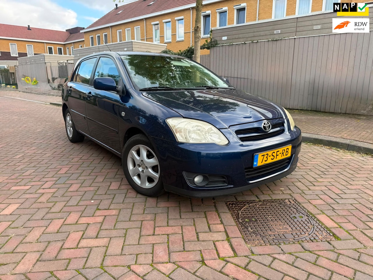 Toyota Corolla - 1.6 VVT-i Linea Sol 1.6 VVT-i Linea Sol - AutoWereld.nl