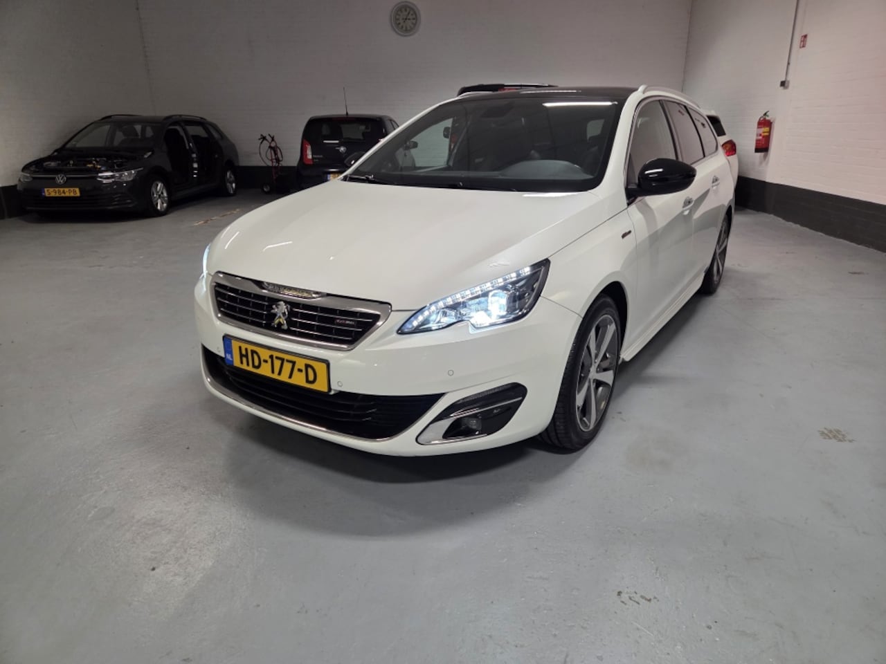 Peugeot 308 SW - 1.2 AUTOMAAT GT-line - AutoWereld.nl