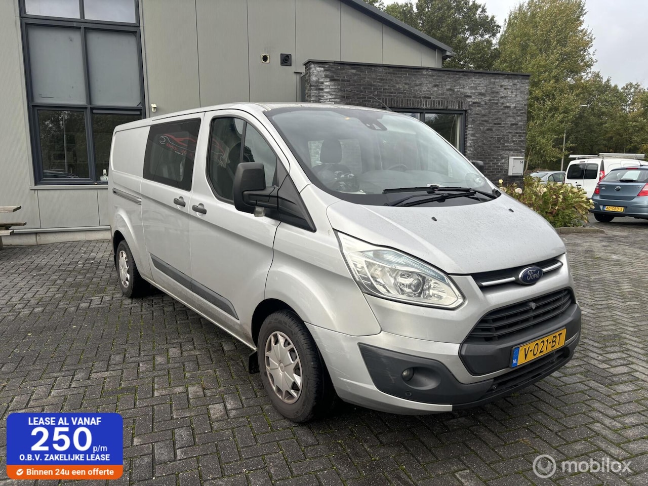 Ford Transit Custom - 290 2.2 TDCI L2H1 Trend DC 290 2.2 TDCI L2H1 Trend DC - AutoWereld.nl
