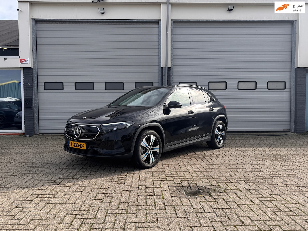 Mercedes-Benz EQA - 250 Luxury Line 67 kWh B.T.W Voertuig - AutoWereld.nl