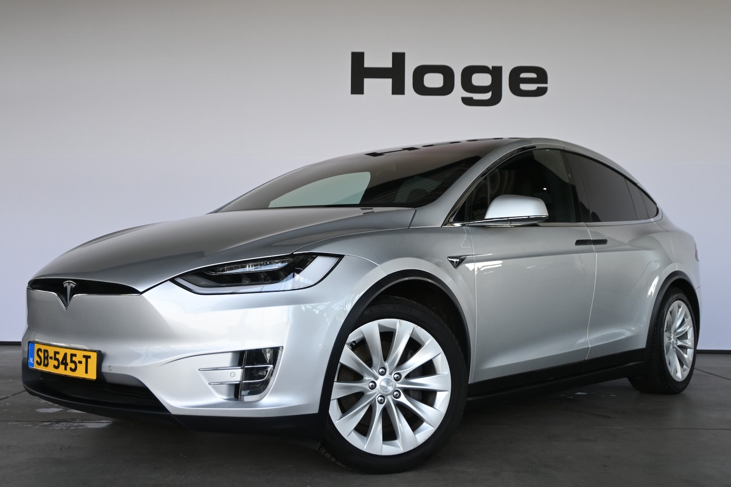 Tesla Model X - 75D Base 7 persoons 86% SOH Clima Navigatie Leder FSD Computer 3 Skywindow Rijklaarprijs I - AutoWereld.nl
