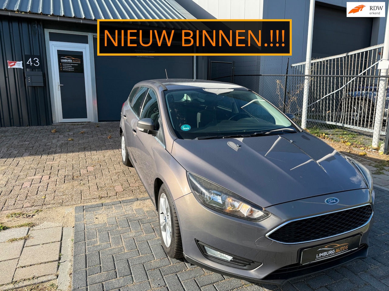Ford Focus - 1.0 Titanium Edition Airco Cruisecontrol Stoelverwarming - AutoWereld.nl