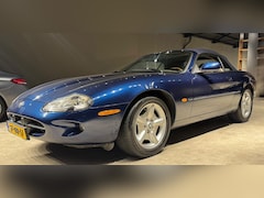 Jaguar XK8 - 4.0 V8 Convertible