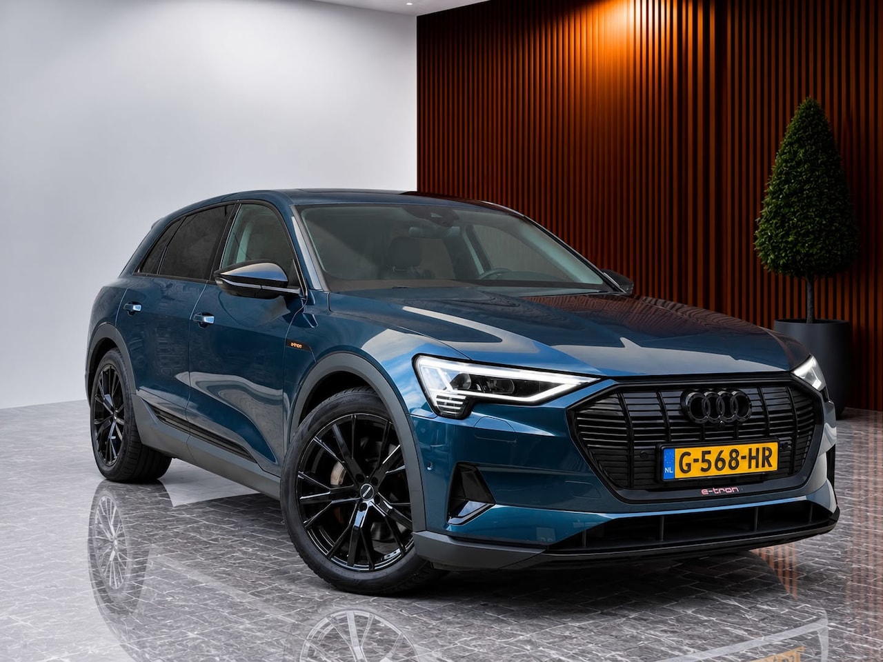 Audi e-tron - E-tron 55 quattro advanced 95 kWh 100% SoH! (DEALER ONDERHOUDEN, NAVI, NL-AUTO, 360 CAMERA - AutoWereld.nl