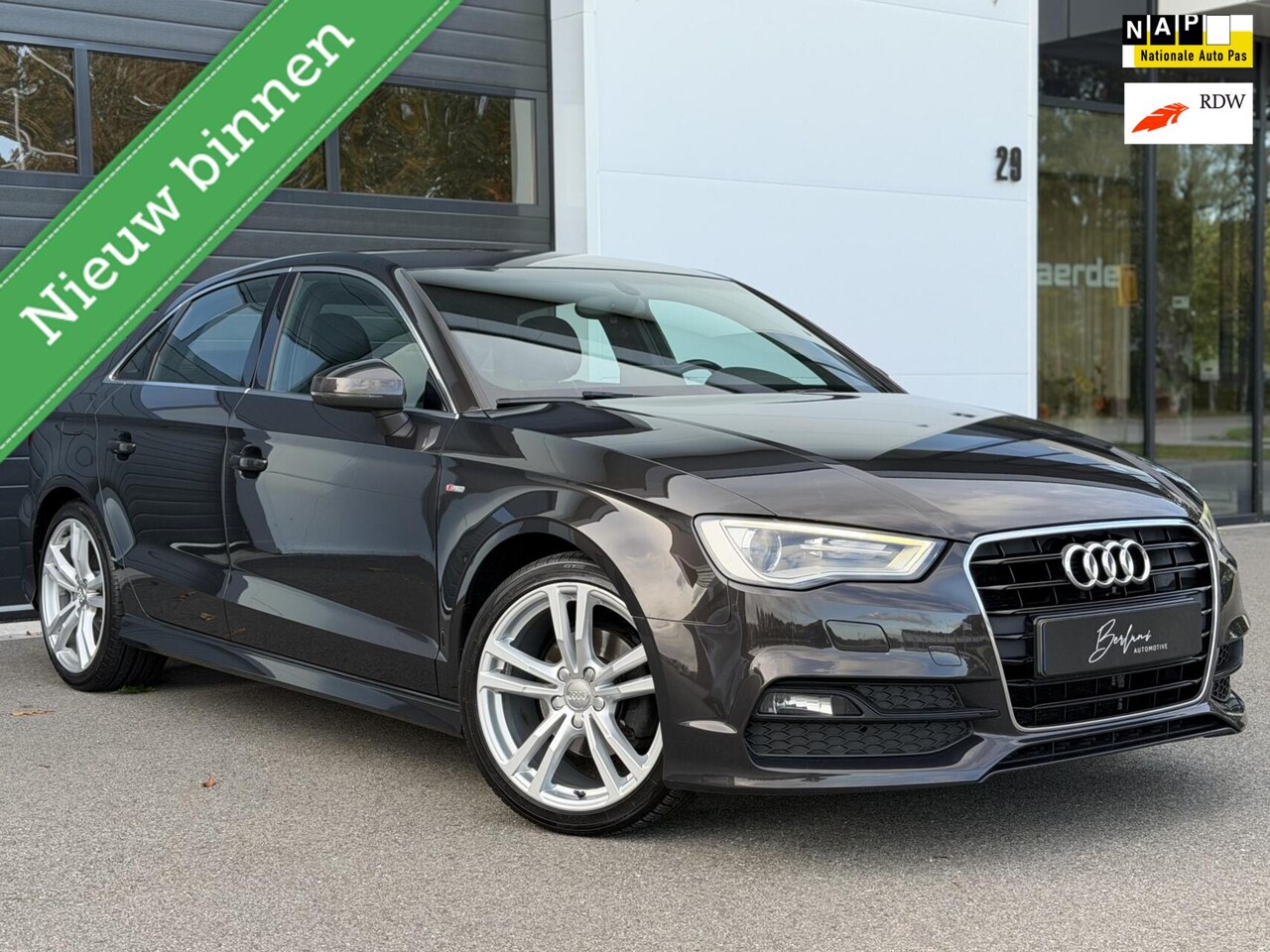 Audi A3 Limousine - 1.4 TFSI CoD S-line Org NL|Carplay|Automaa - AutoWereld.nl