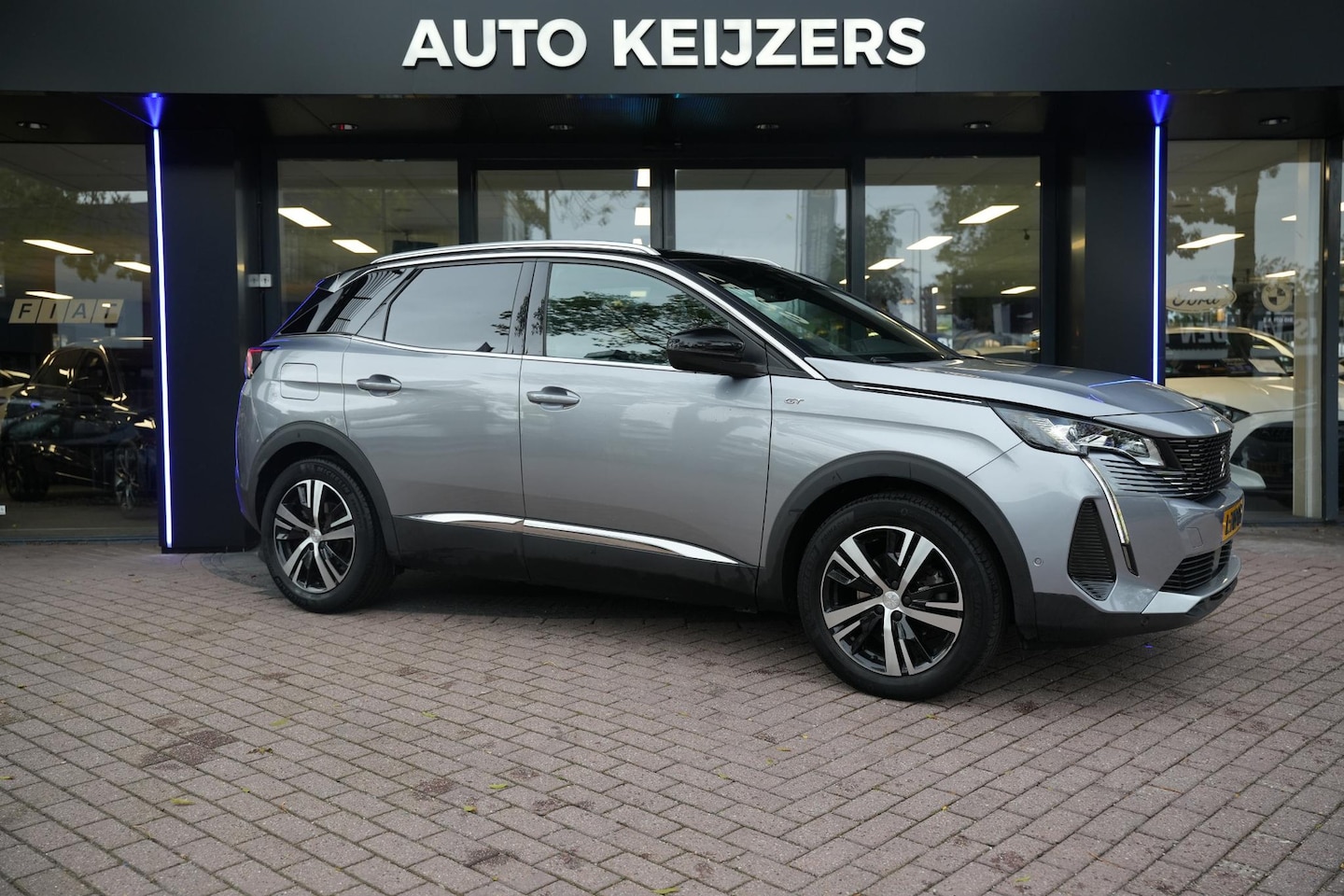 Peugeot 3008 - 1.2 PureTech GT Panoramadak GT Line Camera Leer/Alcantara LED - AutoWereld.nl