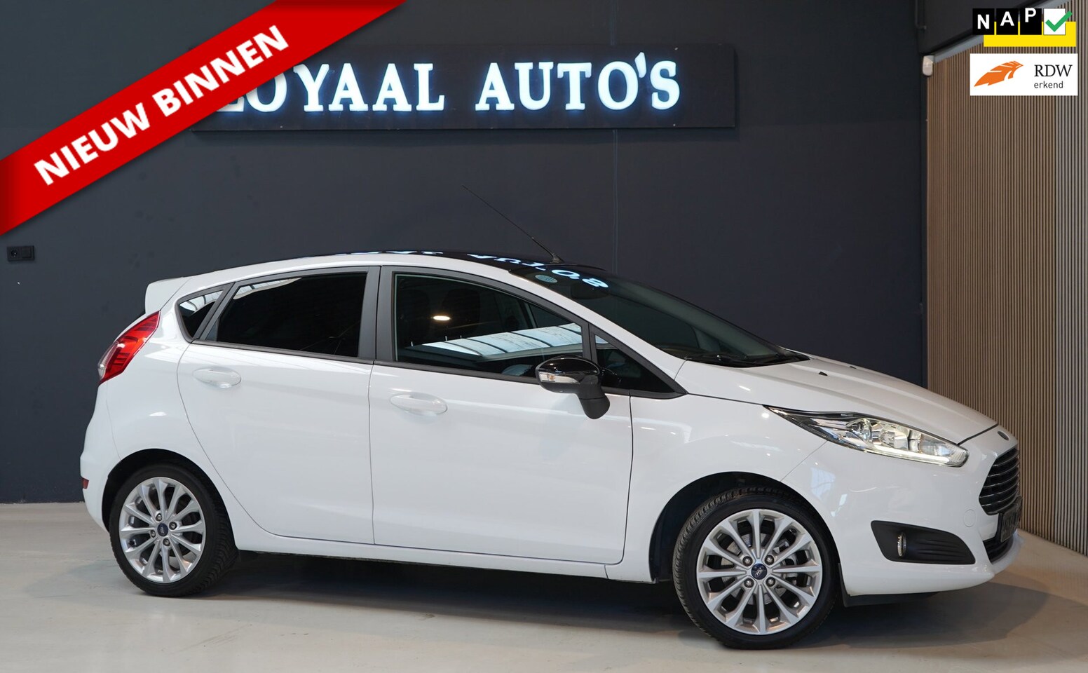Ford Fiesta - 1.0 White Edition | AIRCO | TREKHAAK | ELEK.RAMEN | NAP |APK. - AutoWereld.nl