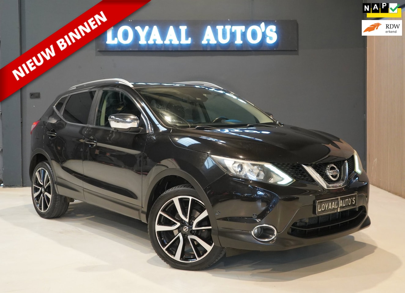 Nissan Qashqai - 1.2 Tekna | 360 CAMERA | STOELVER. | KEYLESS | CRUISE | PDC | NAVI | AIRCO | NAP | APK - AutoWereld.nl