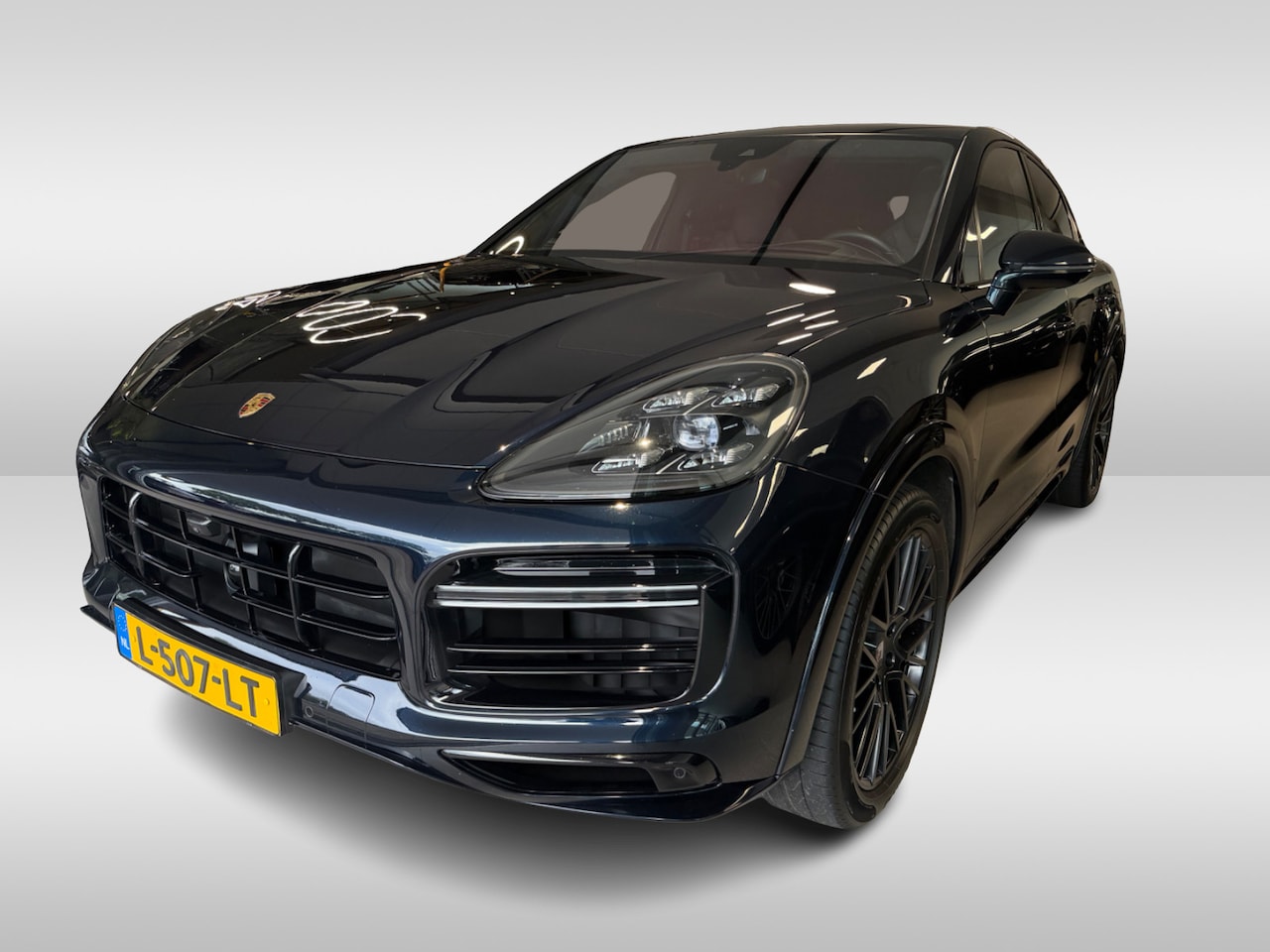 Porsche Cayenne Coupé - 4.0 Turbo S E-Hybrid / Trekhaak / Panoramadak / 360Camera / Head-up / Burmester / Softclos - AutoWereld.nl