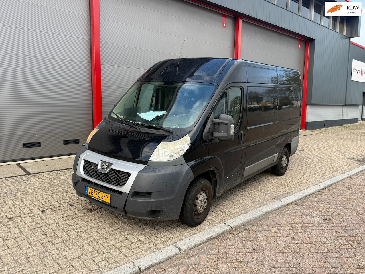 Peugeot Boxer - 335 2.2 HDI L2H2 | nieuwe motor! - AutoWereld.nl
