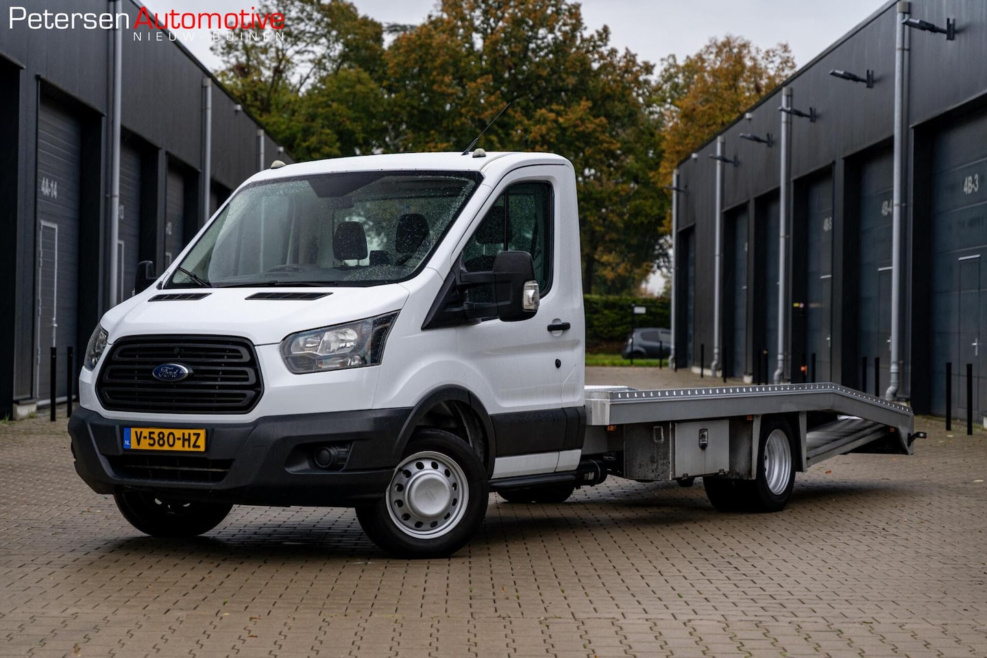 Ford Transit - 350 2.0 TDCI Oprijwagen *Luchtvering* Tijhof* DL* - AutoWereld.nl