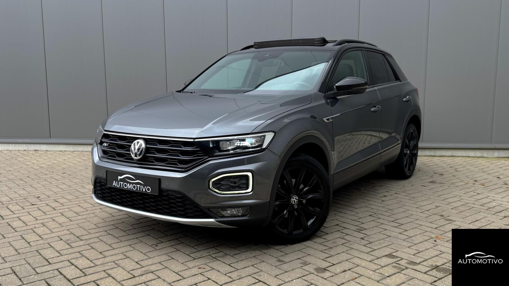Volkswagen T-Roc - 1.5 TSI Sport R-LINE |AUTOMAAT|PANO|LED| - AutoWereld.nl