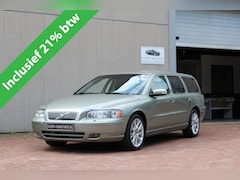 Volvo V70 - 2.5T AUTOMAAT BLIJVEND YOUNGTIMER incl. 21% BTW