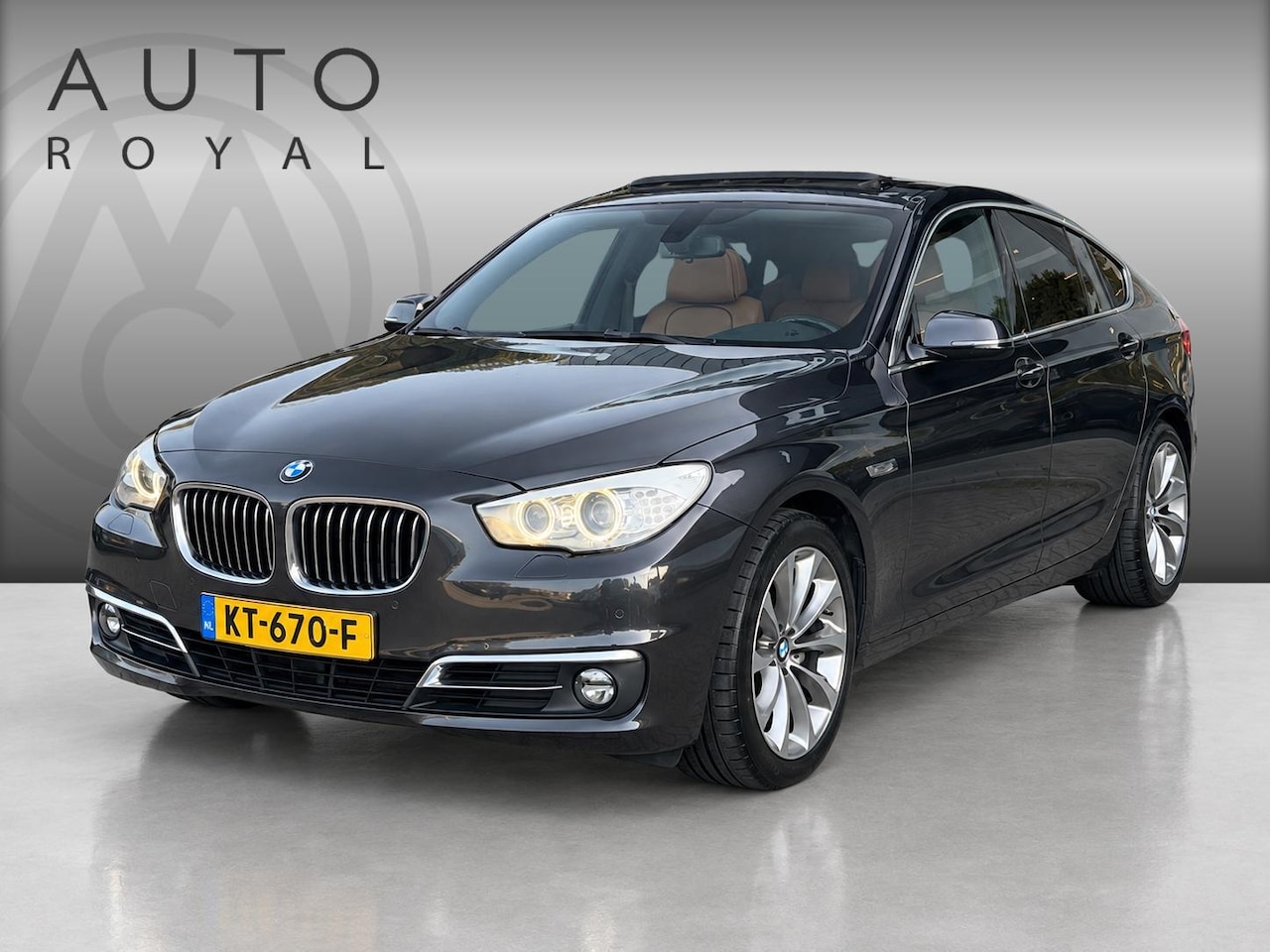 BMW 5-serie Gran Turismo - 520d Luxury Edition PANORAMADAK | HARMAN/KARDON | TREKHAAK | DODEHOEK DETECTIE | ACHTERUIT - AutoWereld.nl