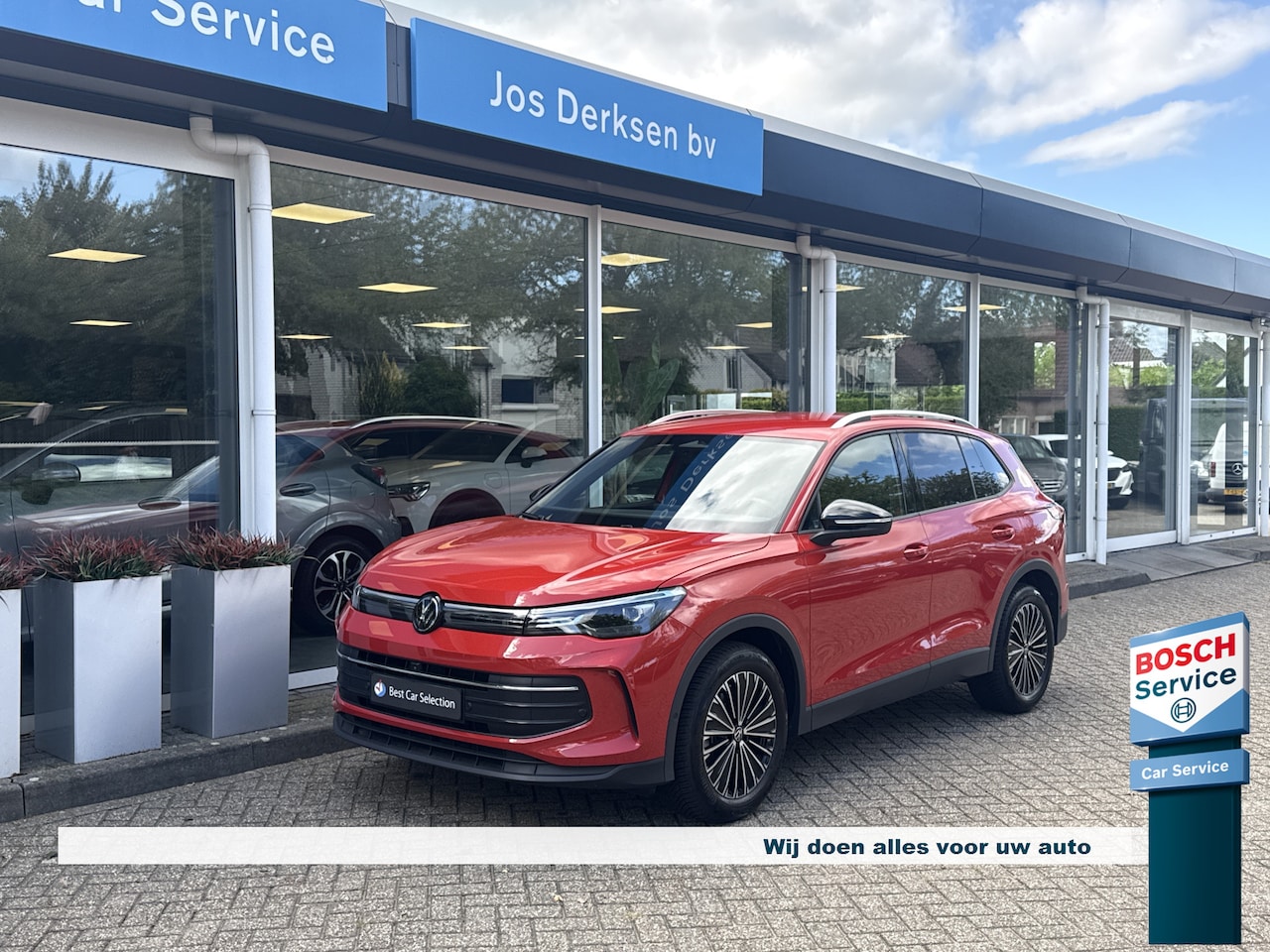 Volkswagen Tiguan - 1.5 eTSI 150PK Goal Automaat - Nav | CarPlay | Parkassist | 360 Camera | Stoel/stuurverw. - AutoWereld.nl