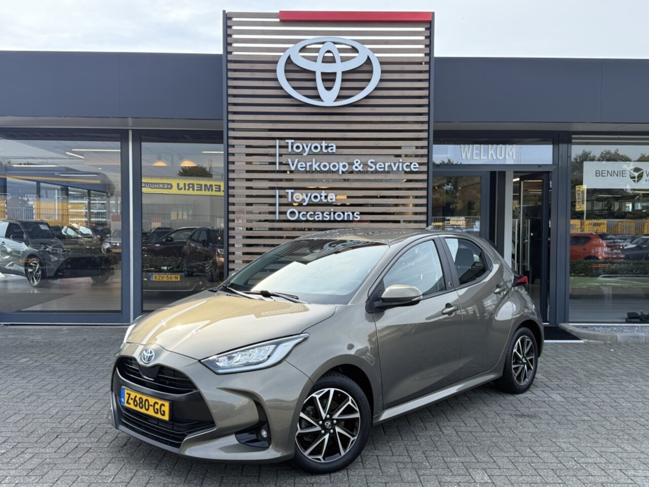 Toyota Yaris - 1.5 Hybrid Dynamic | Keyless | Stoelverwarming | Adapt. Cruise - AutoWereld.nl
