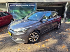 Hyundai i20 - 1.2 HP i-Motion Premium | 2E EIGENAAR | PANO DAK | 3/6 OF 12 MND GARANTIE | AIRCO | CRUISE