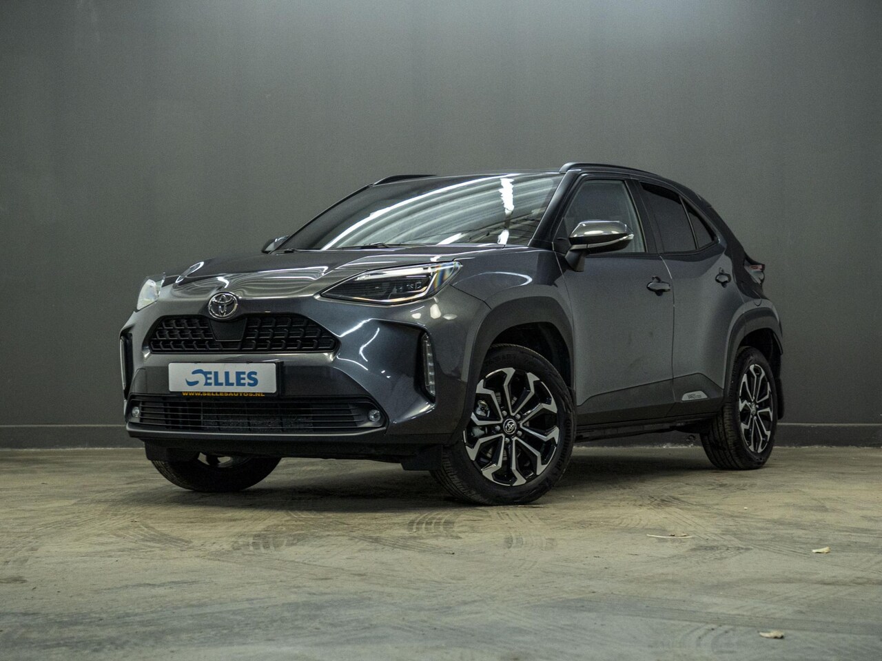 Toyota Yaris Cross - 1.5 Hybrid 115 Dynamic | Camera | Stuur en Stoelverwarming | Parkeer sensoren - AutoWereld.nl