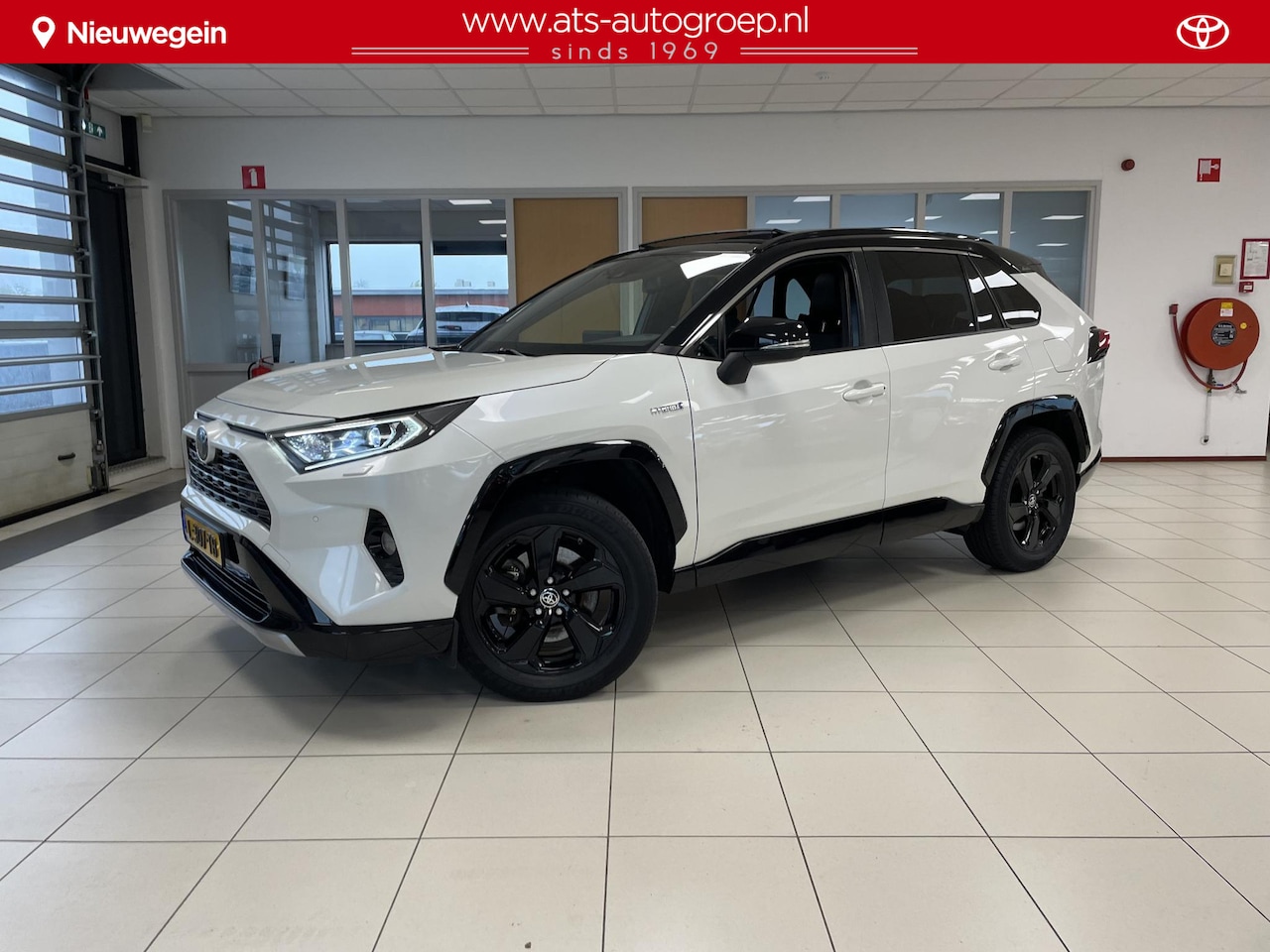 Toyota RAV4 - 2.5 Hybrid Bi-Tone 2.5 Hybrid Bi-Tone , Panorama/ schuifdak, winterpakket - AutoWereld.nl