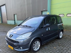 Peugeot 1007 - 1.4 Urban