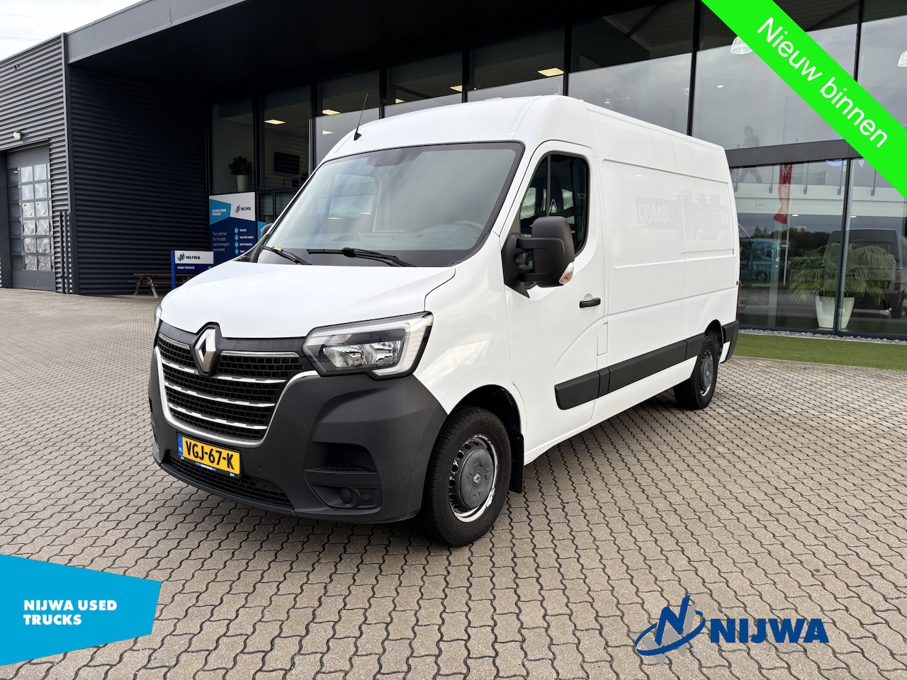 Renault Master - T35 150 L2H2 Automaat + Navigatie - AutoWereld.nl