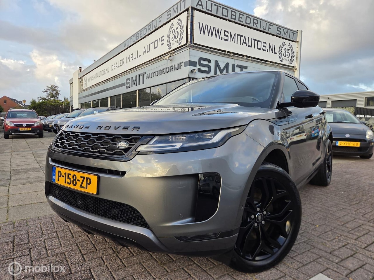 Land Rover Range Rover Evoque - 2.0 P250 AWD R-Dynamic First Edition 2.0 P250 AWD R-Dynamic First Edition - AutoWereld.nl