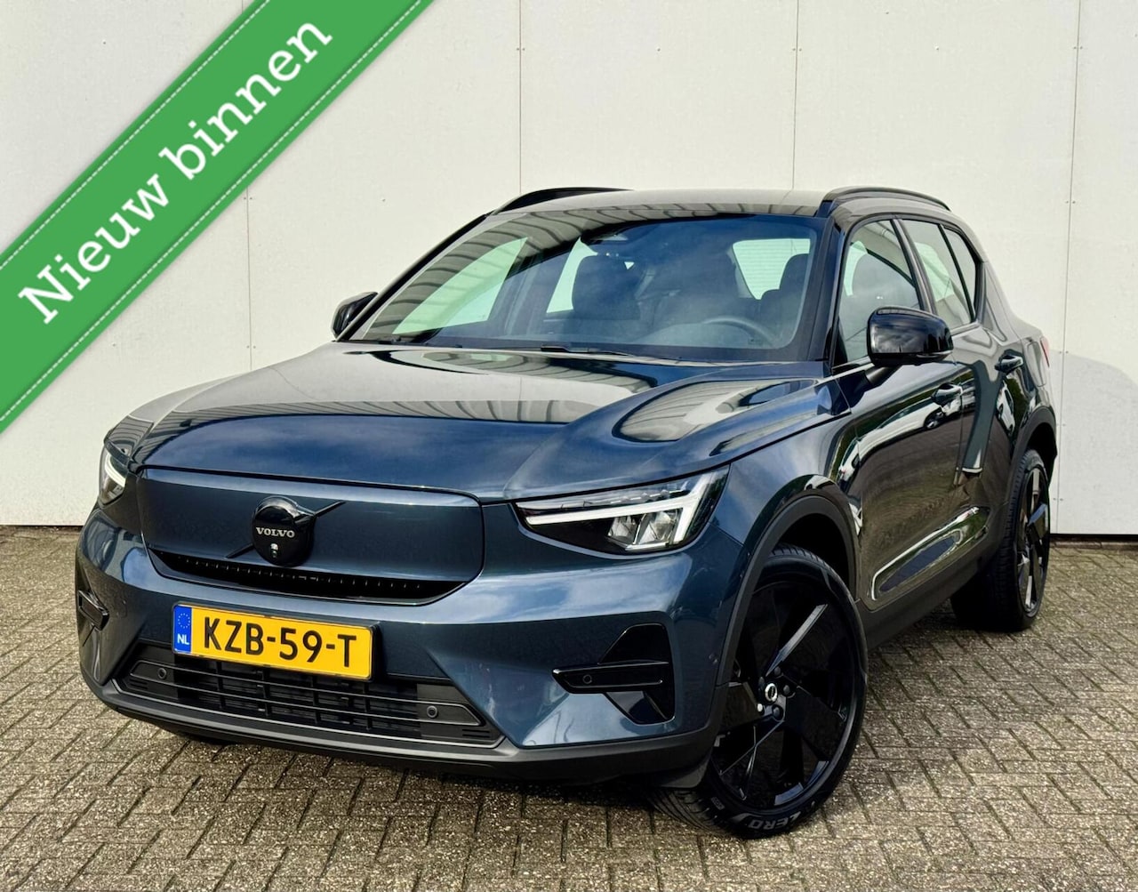 Volvo EX40 - Single Motor Extended Range Plus Black Ed. 82 kWh Single Motor Extended Range Plus Black Ed. 82 kWh - AutoWereld.nl