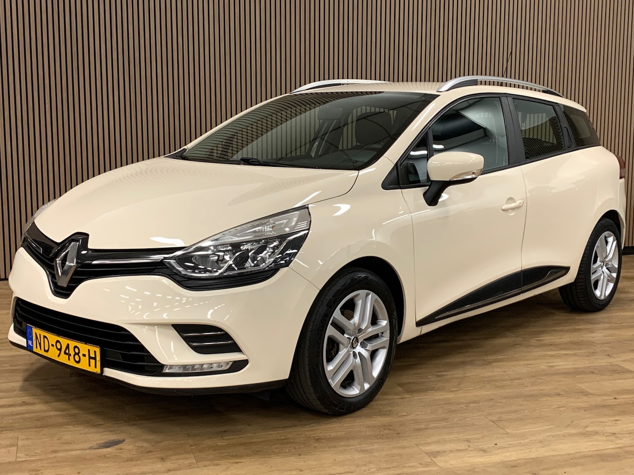 Renault Clio Estate - 0.9 TCe Zen|Navigatie|Airco| - AutoWereld.nl