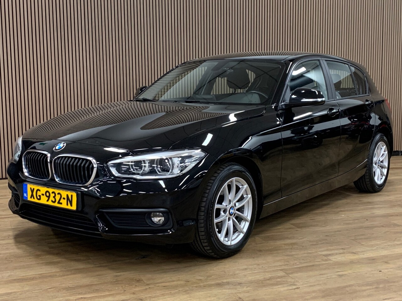 BMW 1-serie - 118i Executive|Automaat|Navigatie|Climate Control| - AutoWereld.nl