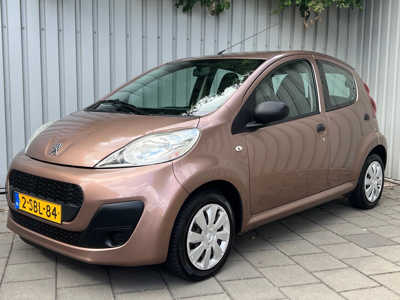 Peugeot 107 - 1.0 Access Accent|Airco|5 Deurs| - AutoWereld.nl