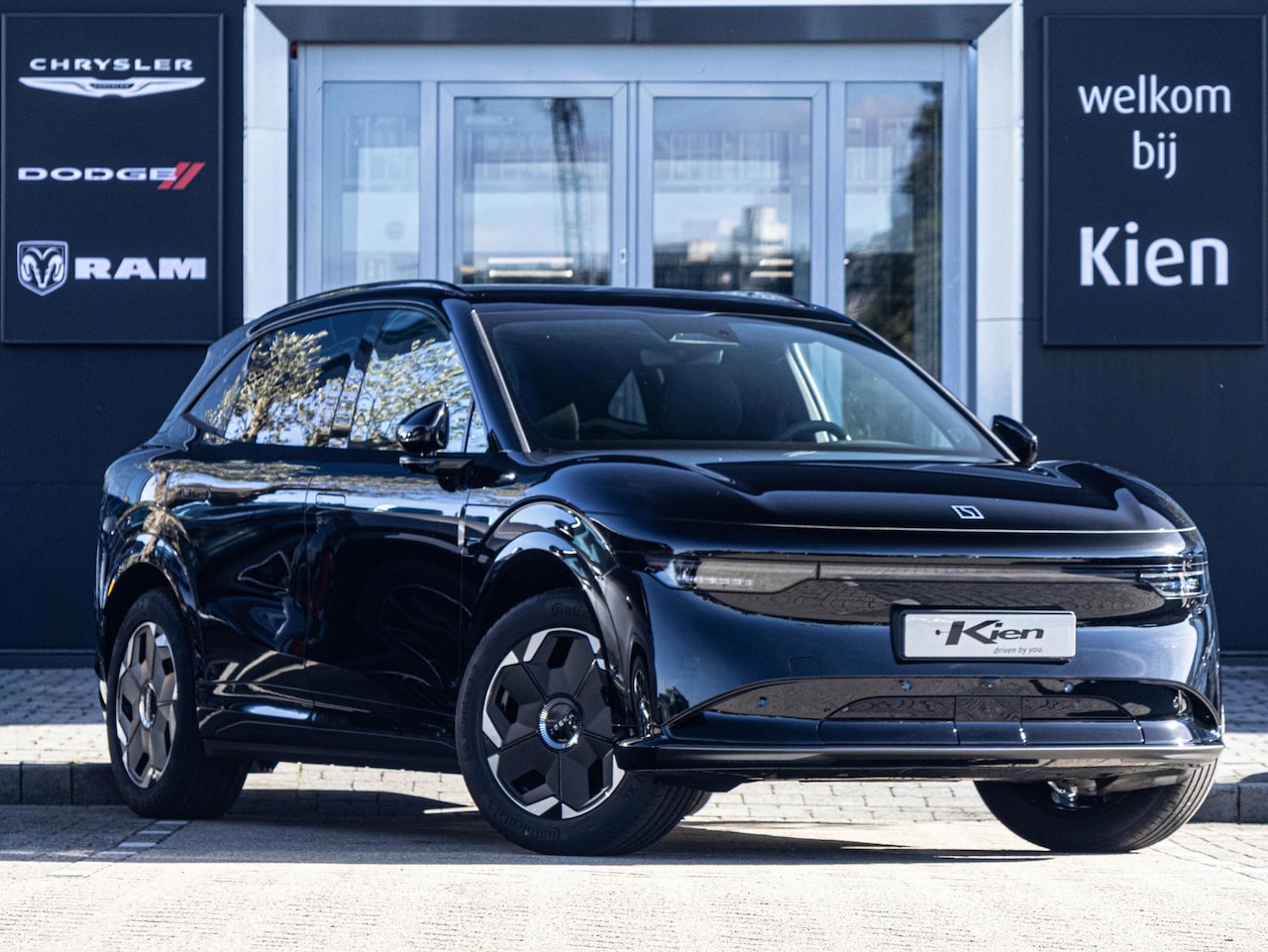 ZEEKR 7X - Core RWD 75 kWh 75 kWh | Fiscaal € 49.990 | Pano | LCC | 480kw snellader | - AutoWereld.nl