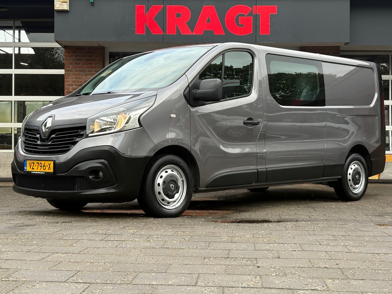Renault Trafic - 1.6 dCi T29 L2H1 Dubbele cabine Comfort, EUORO6, Clima, camera, Cruise, ZES zitplaatsen, P - AutoWereld.nl