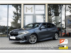 BMW 1-serie - 118i Aut. | Executive | M Sportpakket | Shadowline | 17" LM Velgen | LED | Stoelverwarming
