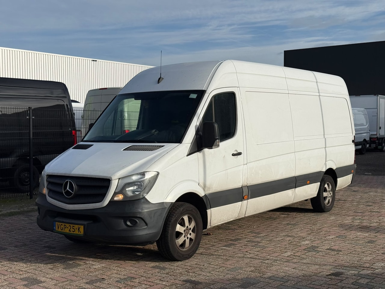 Mercedes-Benz Sprinter - 316 2.2 CDI 432 HD L3H2 Automaat Navi camera - AutoWereld.nl