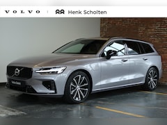 Volvo V60 - T8 Plug-in hybrid AWD Plus Dark | Trekhaak | Panoramadak | Verwarmbare voorstoelen, achter