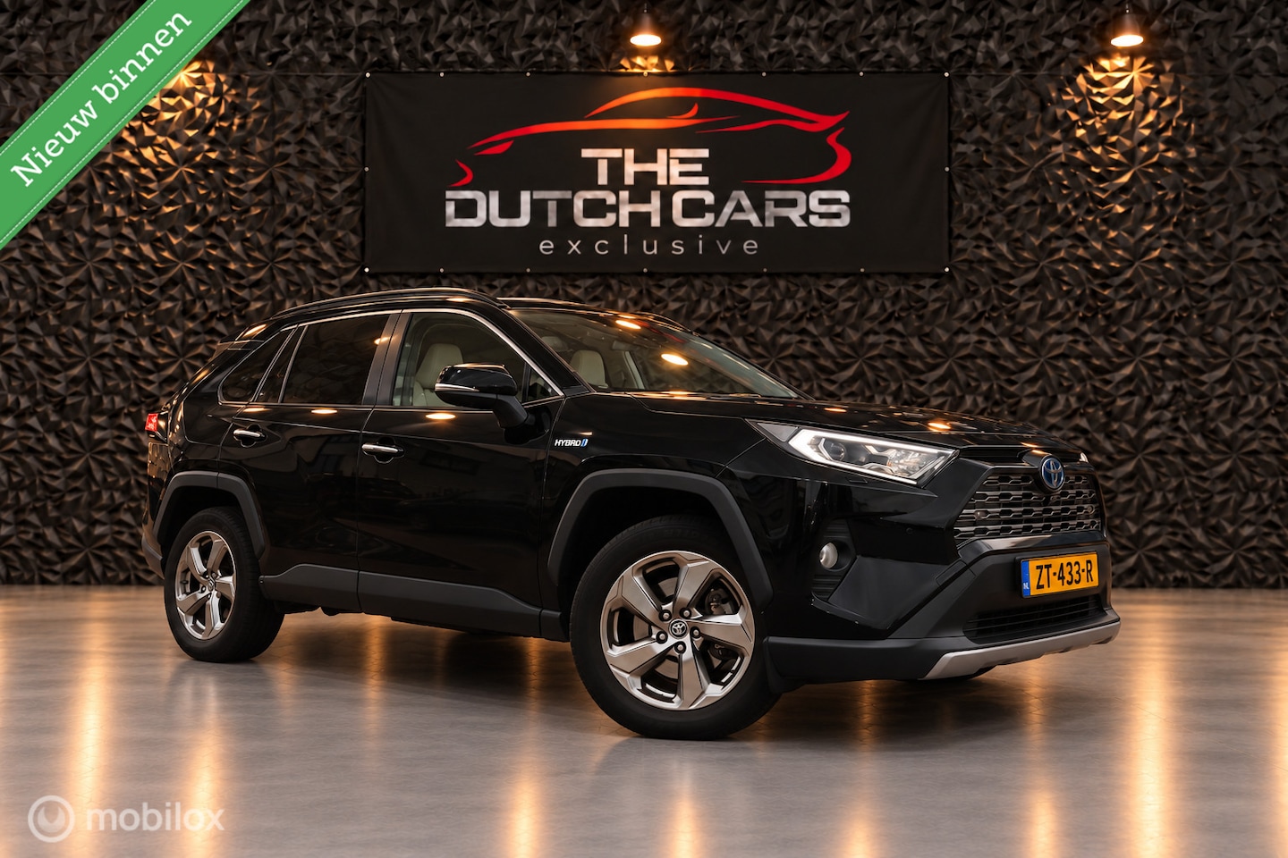 Toyota RAV4 - 2.5 Hybrid AWD Executive | Keyless | Pano | Cam - AutoWereld.nl