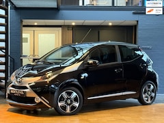 Toyota Aygo - 1.0 VVT-i x-wave Automaat Camera Airco Lederen Stoelen