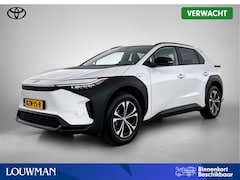 Toyota bZ4X - Dynamic 4WD 71 kWh | Parkeersensoren V+A | Blindspot | Stuur-Stoelverwarming |