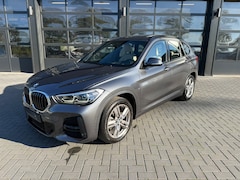 BMW X1 - sDrive 18i M-Sport | Schuifdak | Led