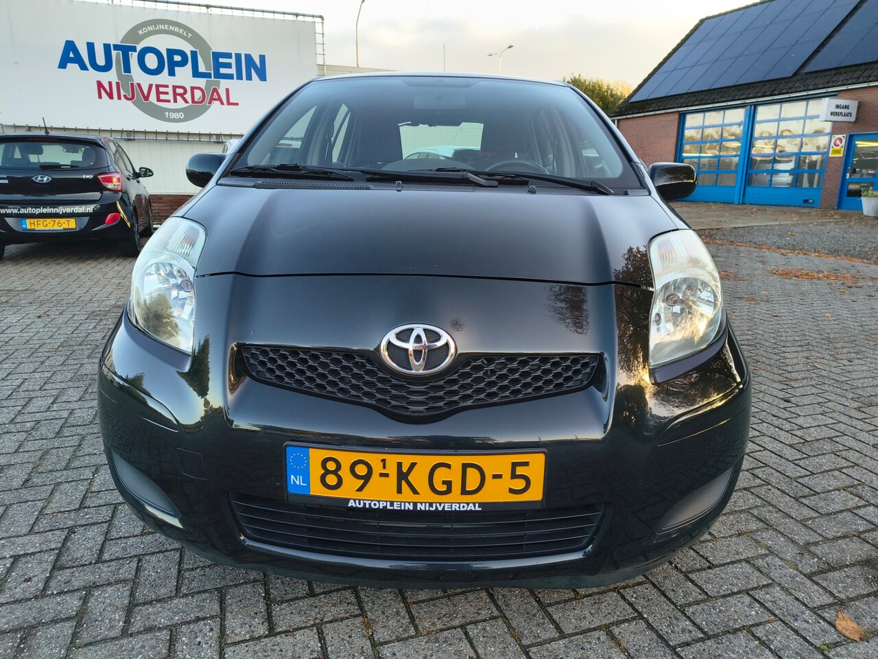 Toyota Yaris - 1.3 VVTi Aspiration Nieuw in Nederland geleverde goed onderhouden Yaris - AutoWereld.nl