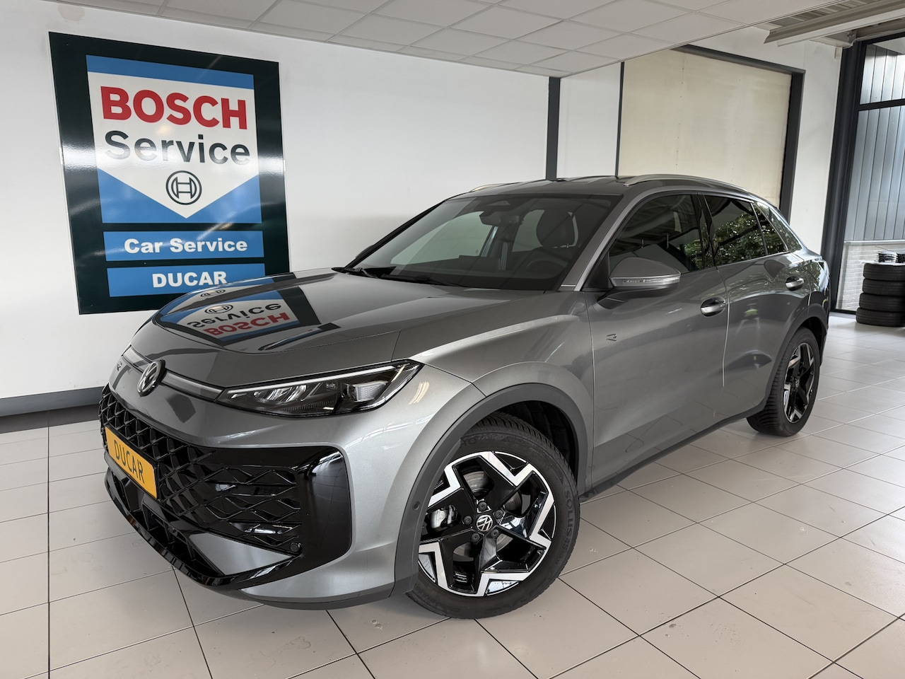 Volkswagen T-Roc - 1.5 Hybrid R-Line - AutoWereld.nl