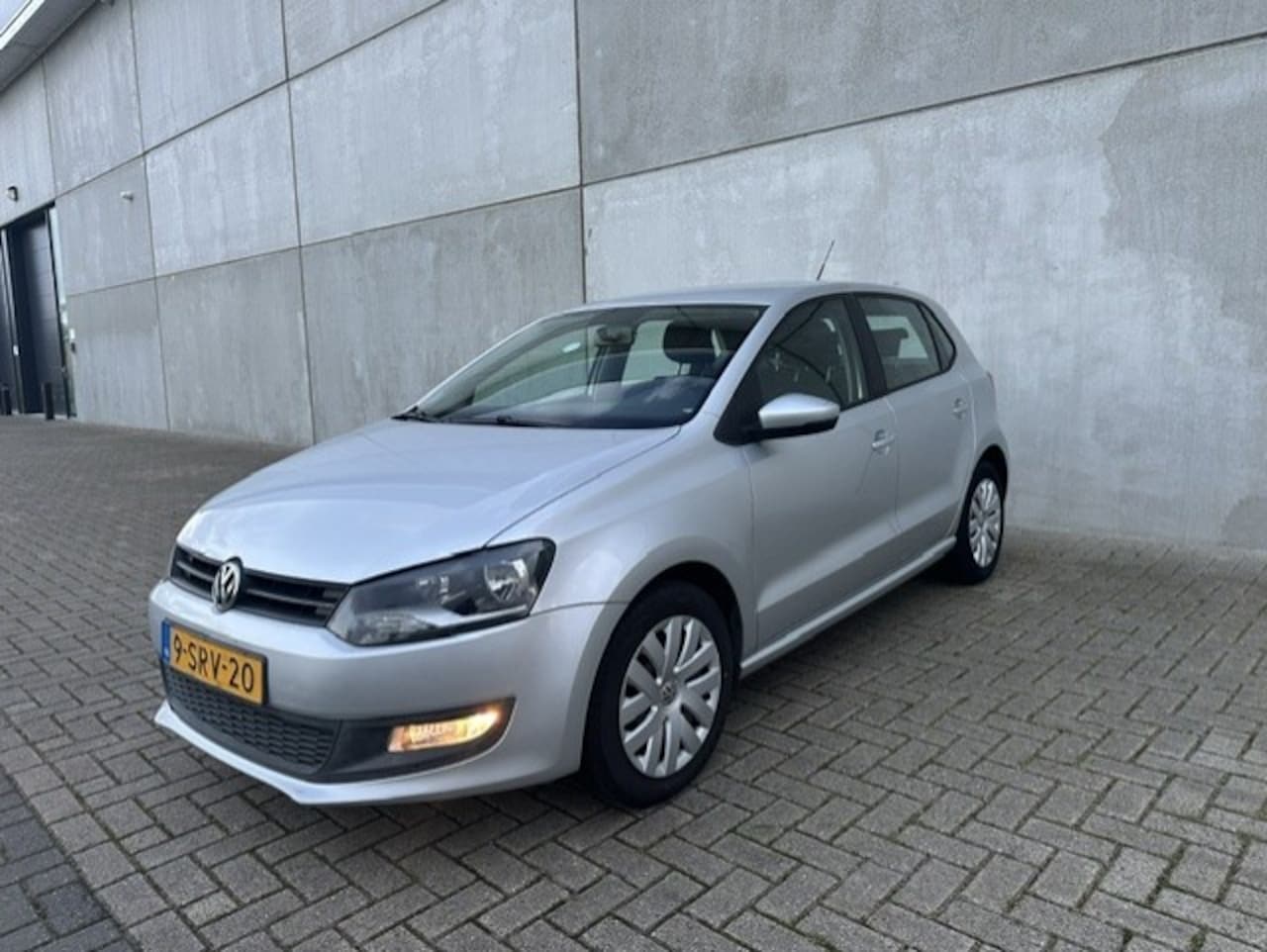 Volkswagen Polo - 1.4-16V Comfortline 1.4-16V Comfortline - AutoWereld.nl