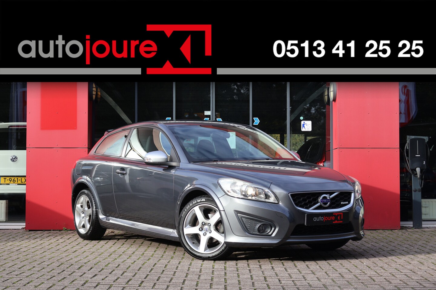 Volvo C30 - 2.0 146pk R-Edition | Origineel NL | Rijklaar | Leder | Cruise Control | Navigatie | High - AutoWereld.nl