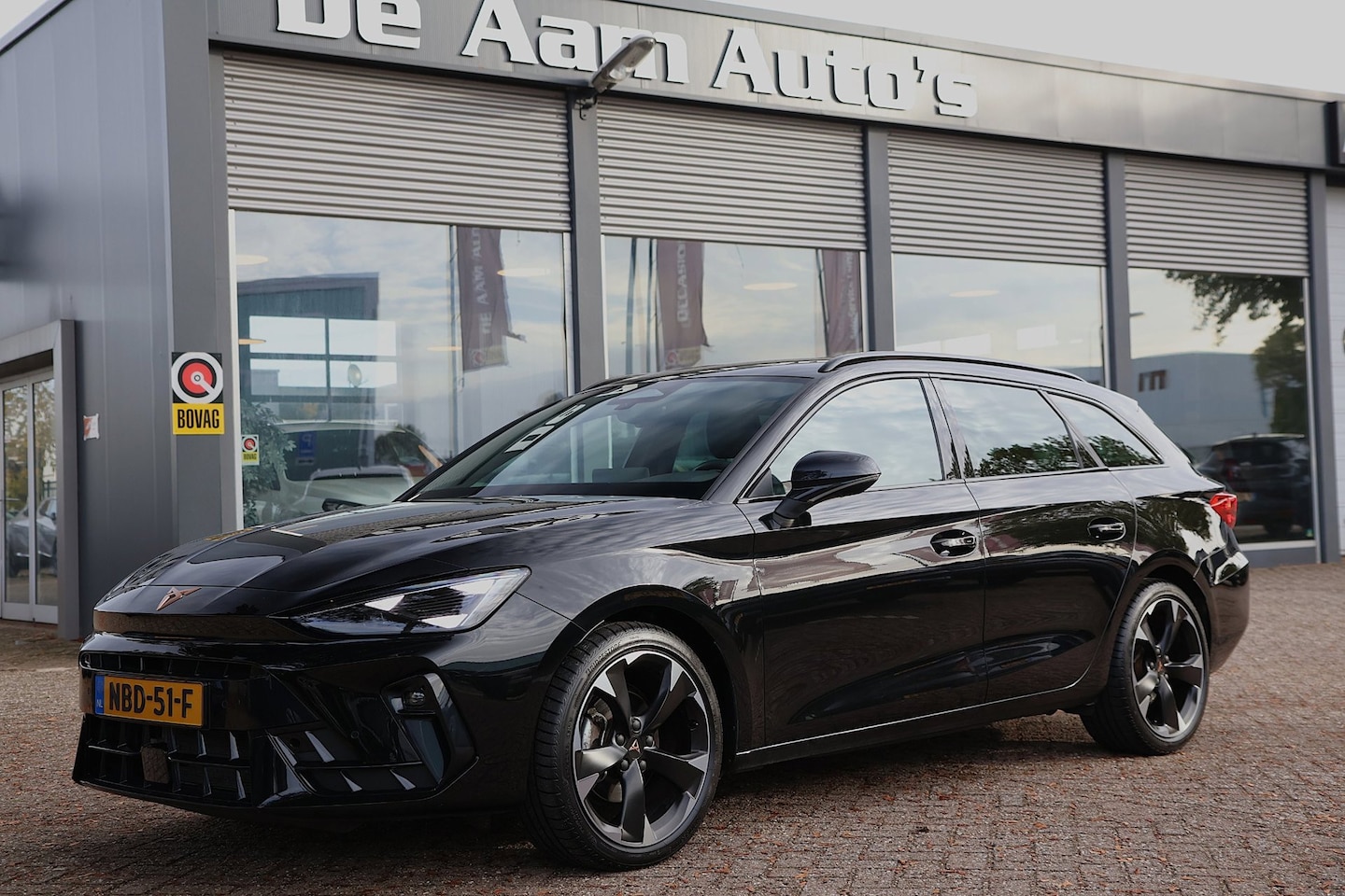 CUPRA Leon Sportstourer - 1.5 e-tsi Camera Acc Sfeerverlichting - AutoWereld.nl