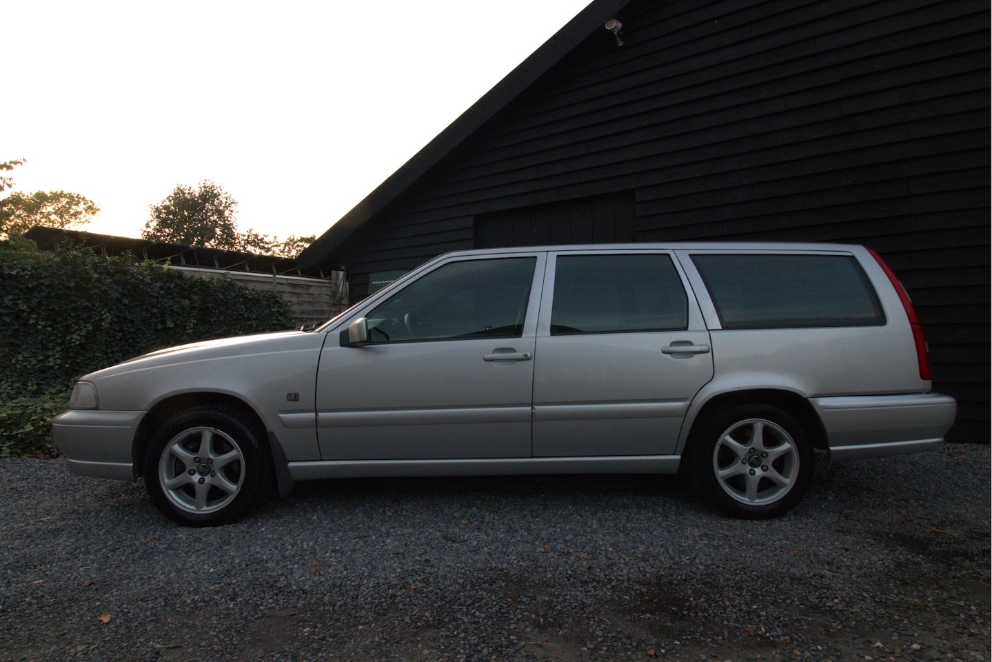 Volvo V70 - 2.5 Luxury-Line 2.5 Luxury-Line - AutoWereld.nl