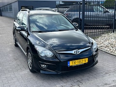 Hyundai i30 CW - 1.6 CRDi i-Catcher # AUTOMAAT # Rijdt perfect