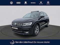 Volkswagen Tiguan - 1.5 TSI ACT Highline | Panoramadak | Trekhaak | Camera | Elec. achterklep | Dynaudio |