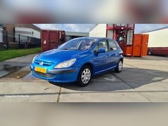 Peugeot 307 - 1.6-16V XS Airco 5deurs apk 31-12-2026 evt nieuwe apk €100,- all in